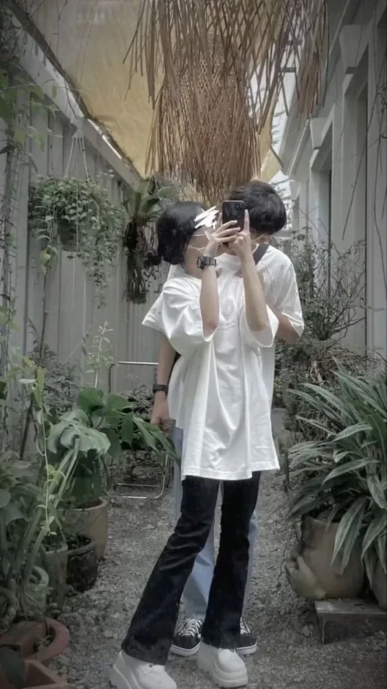 Hình ảnh tình yêu chibi dễ thương với những biểu cảm ngộ nghĩnh