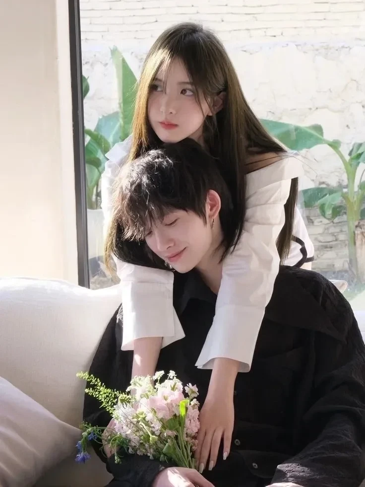 Gái Xinh Live | Khám phá bộ hình ảnh đôi trai gái yêu nhau lãng mạn nhất